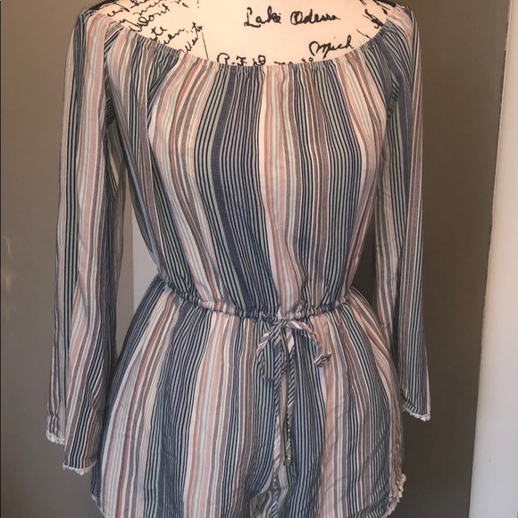 OFF THE SHOULDER SHORTS ROMPER - Picture 3 of 8